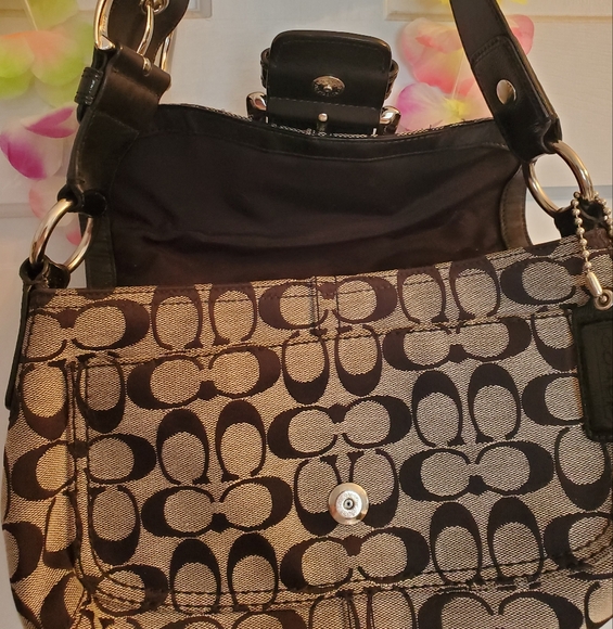 Coach Bag - Picture 4 of 6